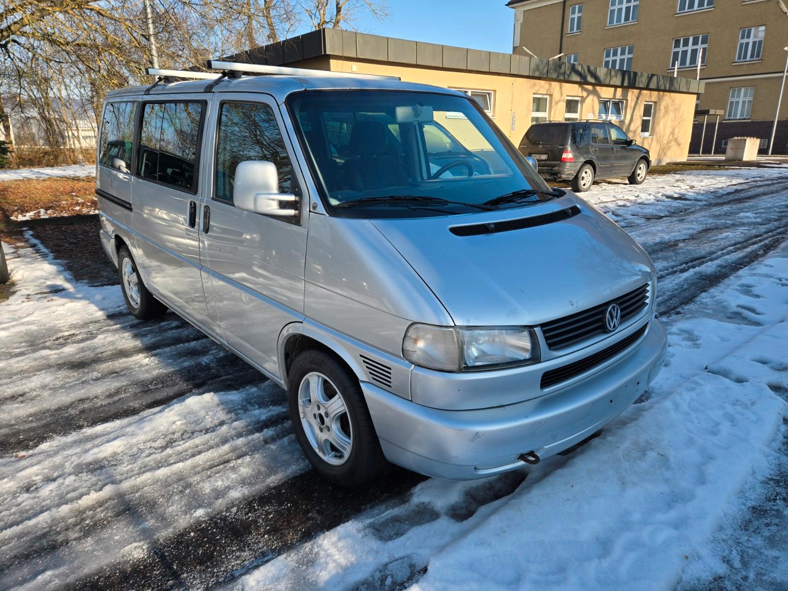 Volkswagen T4 Caravelle 2.5 TDI 151 PS WENIG ROST! ! !
