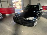 BMW Bmw 320d cat Touring Eletta GANCIO TRAINO - BMW 320 aus 2009: Kombi, 320d
