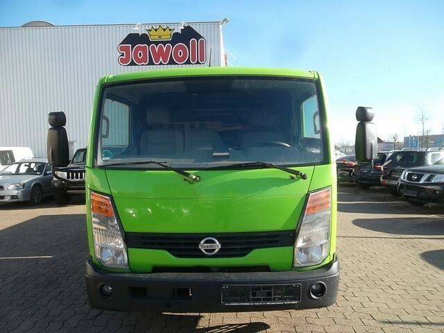 Nissan Cabstar 35.XX DOKA LANG ZWILINGSREIFEN 6 SITZER