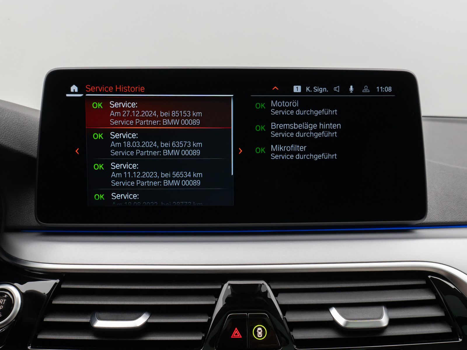 Fahrzeugabbildung BMW 530d  Panorama Kamera Laser HUD DAB HiFi Komfort