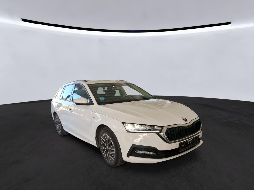 Skoda Octavia Combi 2.0 TDI DSG Clever R.Kamera ACC