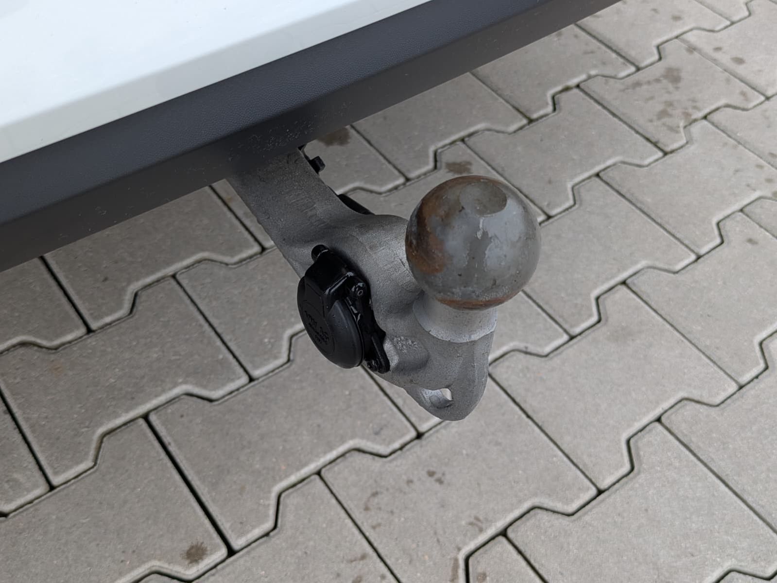 Fahrzeugabbildung Volkswagen Tayron 2.0 TDI 4M R-Line BLACK*7Si*MATRIX*PANO