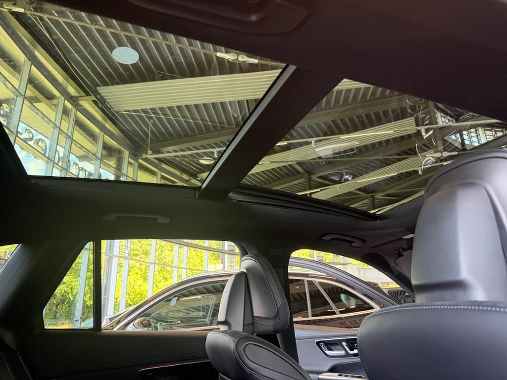 Mercedes-Benz GLC 300 e 4M AMG Night Pano DISTR HANDS-FREE foto 5