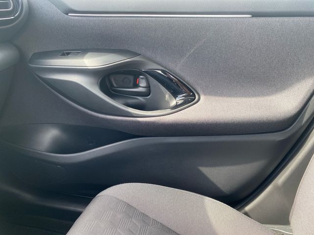 Yaris 1.5 Hybrid Style PDC SHZ KAMERA ACC LED