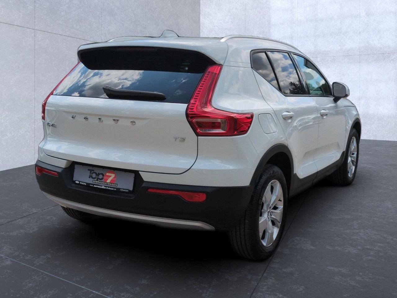 Volvo XC40 T3 Momentum Pro 2WD Automatik Bluetooth LED foto 4