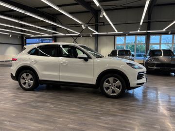 Porsche Cayenne - 4