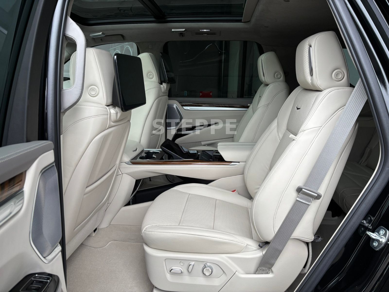 Cadillac Escalade FACELIFT MY26 6.2 V8 Sport Platinum 24"