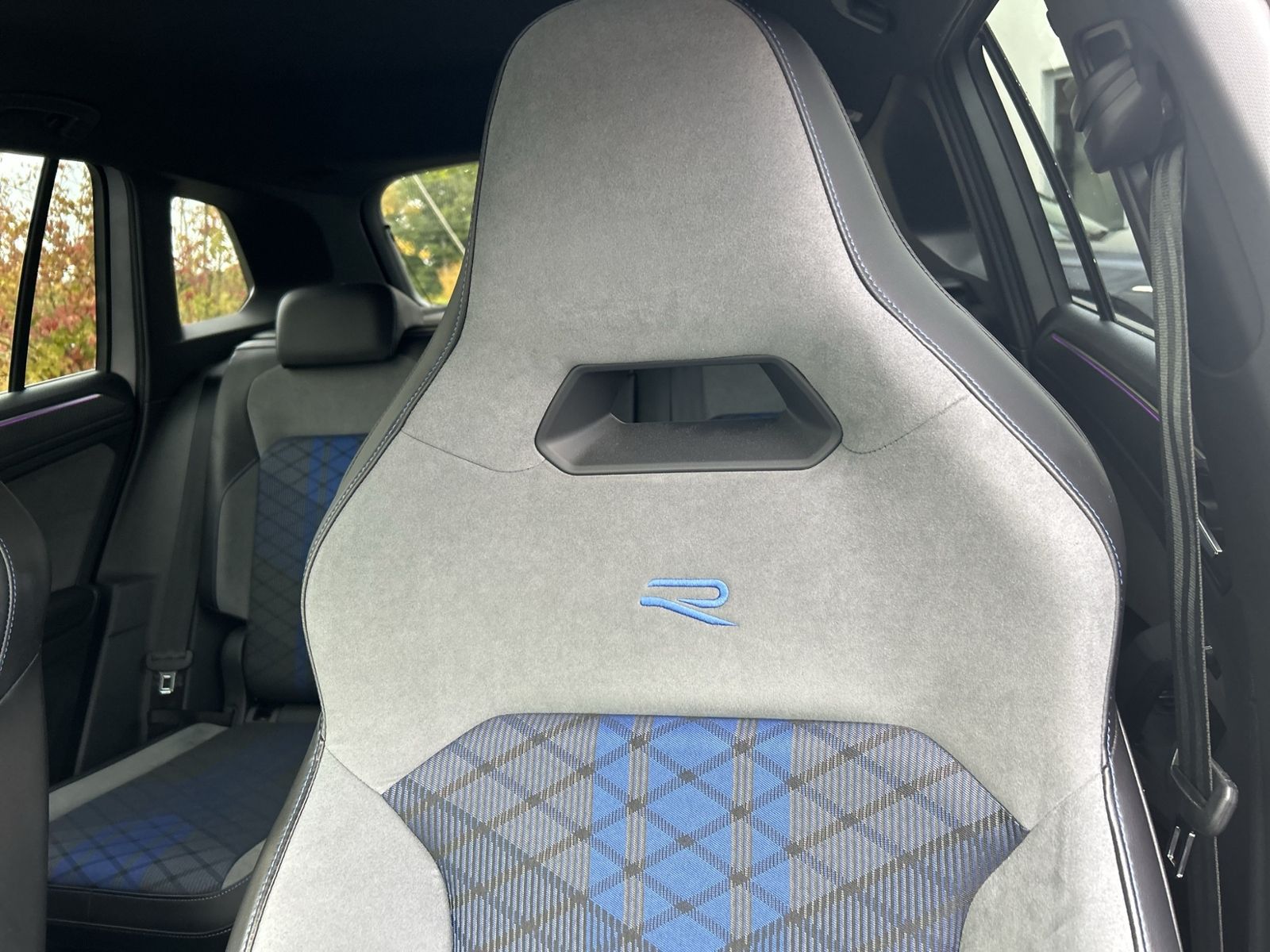 Tiguan R 4Motion, Matrix LED, AHK, Black Style,