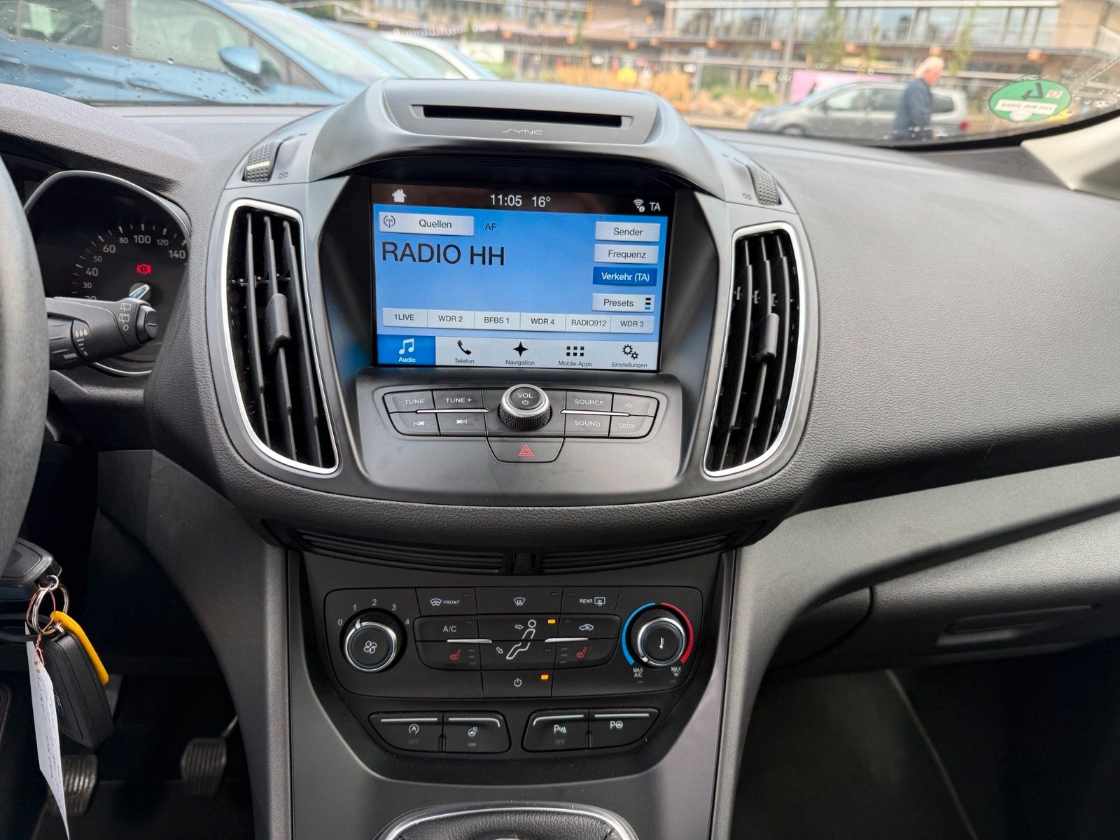 Fahrzeugabbildung Ford C-Max Cool & Connect