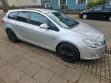 Opel Astra J 1.4 Turbo Kombi LPG ab Werk 1... - Opel Astra mit LPG-Antrieb: Kombi