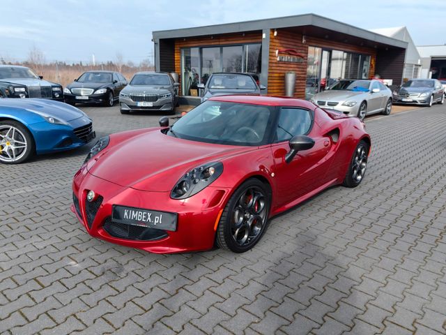 Alfa Romeo 4C LAUNCH EDITION 042/200 Rosso Competizione TOP