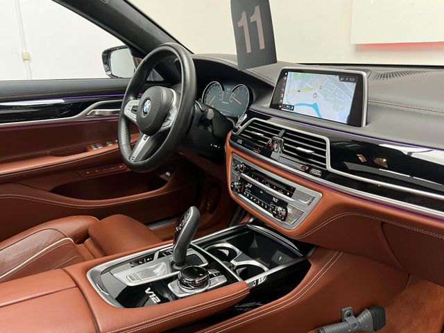 BMW M760Li V12 xDr *Pano-SkyLounge*NightVis.*B&W*TV*