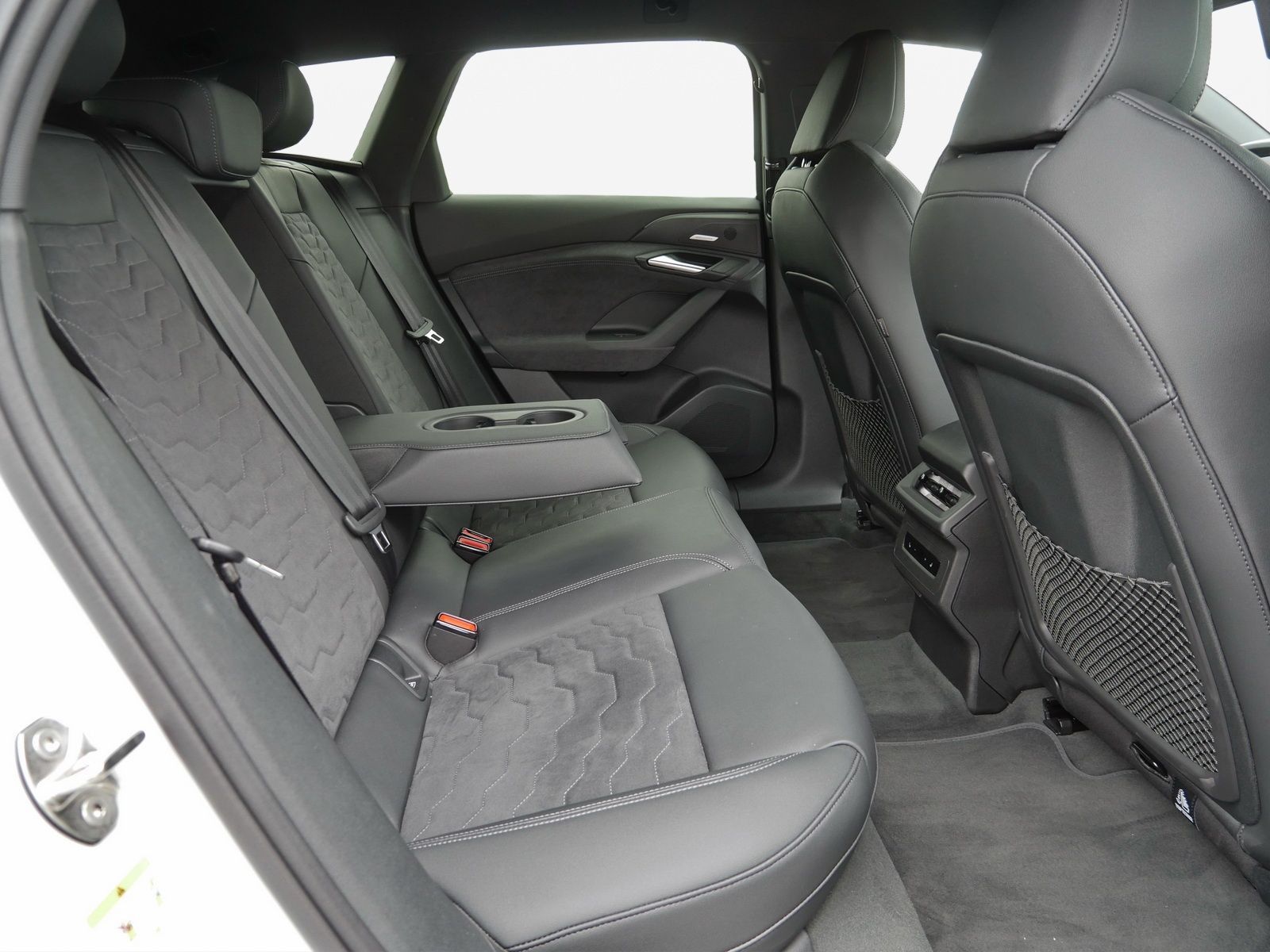 Audi A6 e-tron - Bild 17