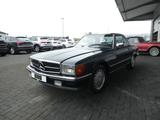 Mercedes-Benz SL 560 (R107) - blaue Mercedes-Benz SL 560