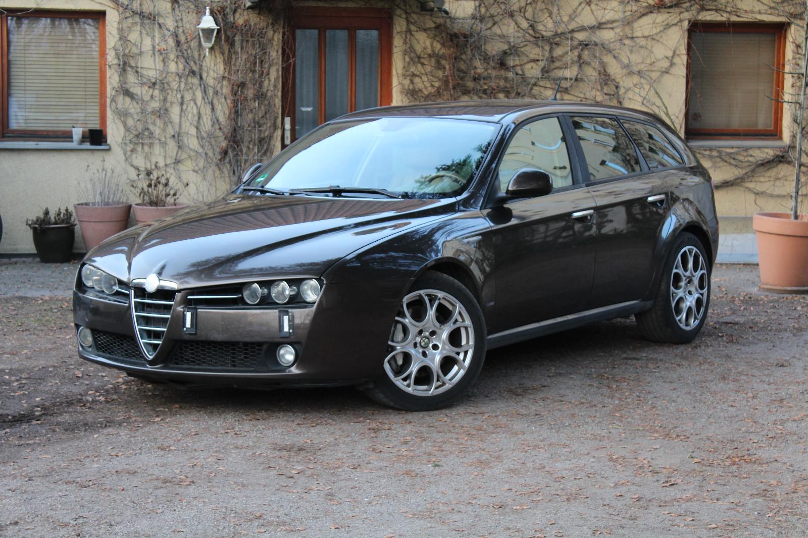 Alfa Romeo 159 Sportwagon 2.4 JTDM 20V Distinctive