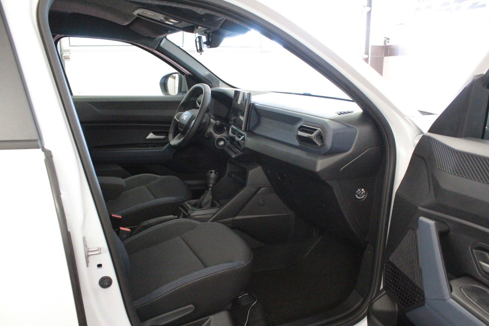 Fahrzeugabbildung Dacia Duster mild hybrid 130 4x4 Expression *Winterp.*