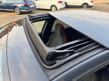 Bild 10 VW Golf VIII GTI Clubsport 2.0 TSI DSG Navi Pano-S