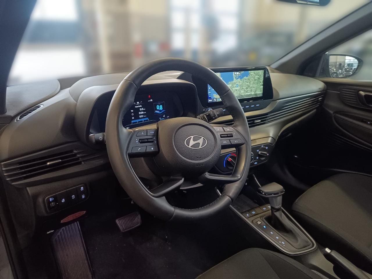 Fahrzeugabbildung Hyundai i20 DCT BLACKLINE BOSE*LED*CARPL*NAVI*SHZ*LHZ*
