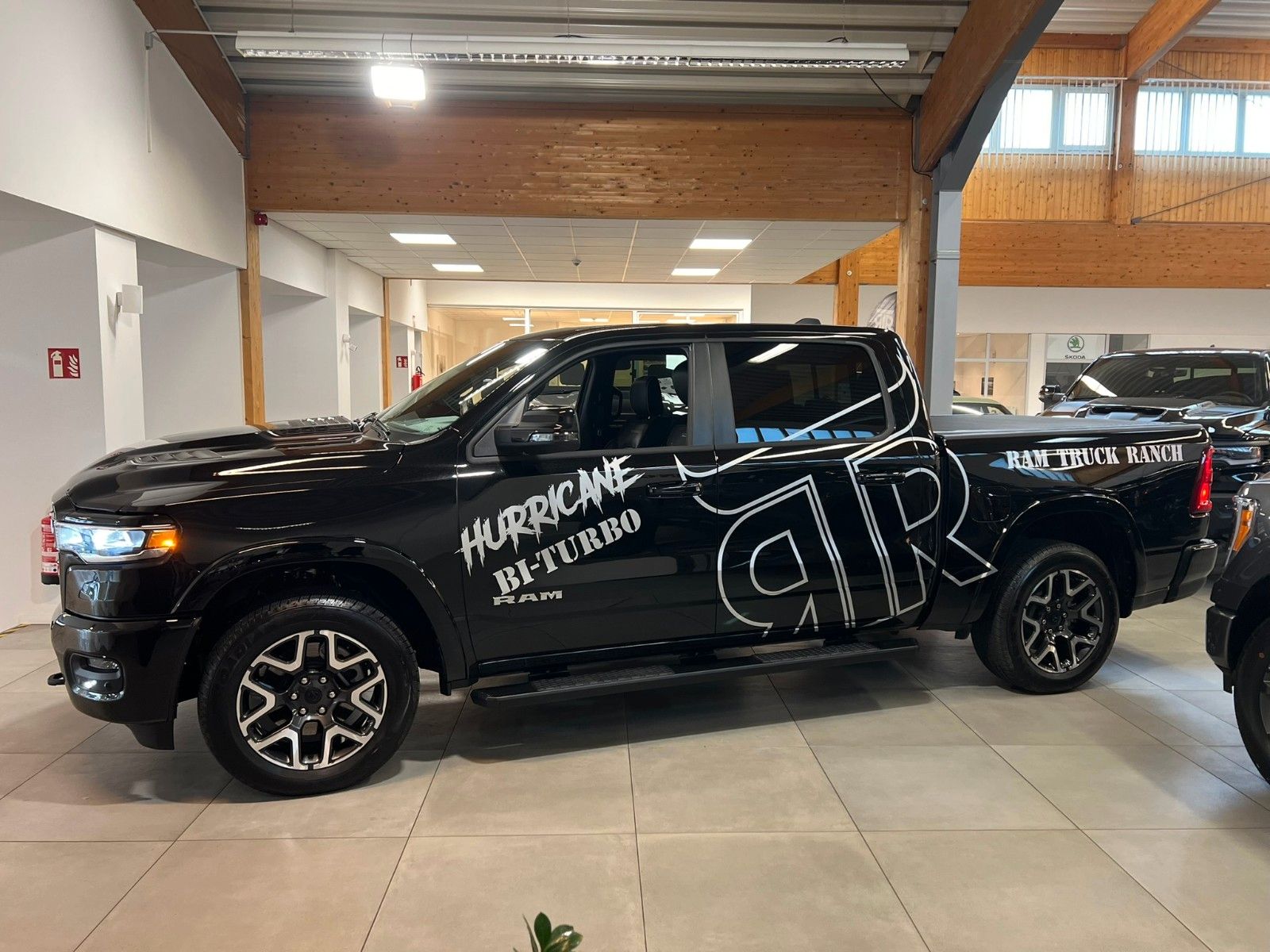 Fahrzeugabbildung Dodge RAM 1500 Laramie Sport MY25 *LPG,REVOLVER,AHK*