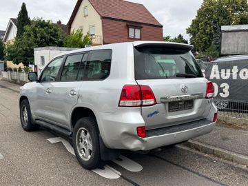 Toyota Land Cruiser - 3