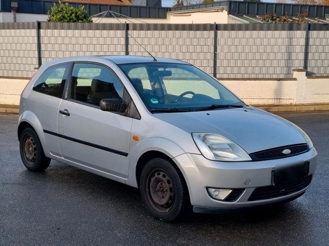 Ford Fiesta 1.4 mit TÜV 01/2026+Klima