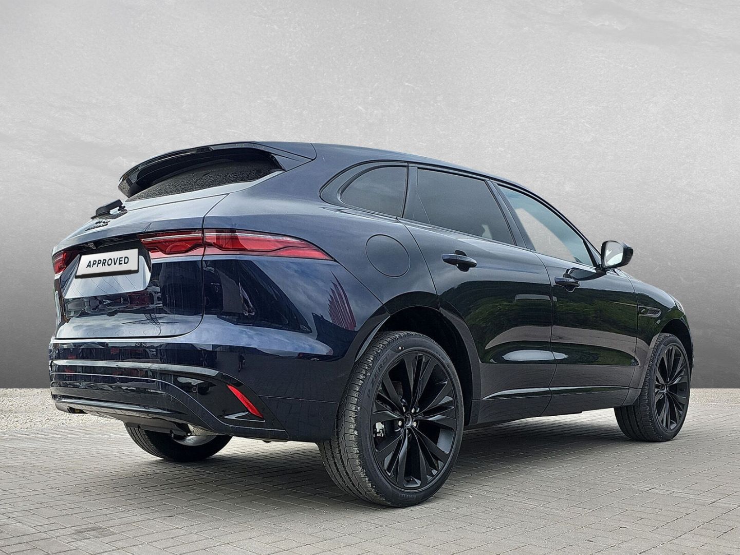 Jaguar F-Pace P250 AWD R-Dynamic SE imagem 3