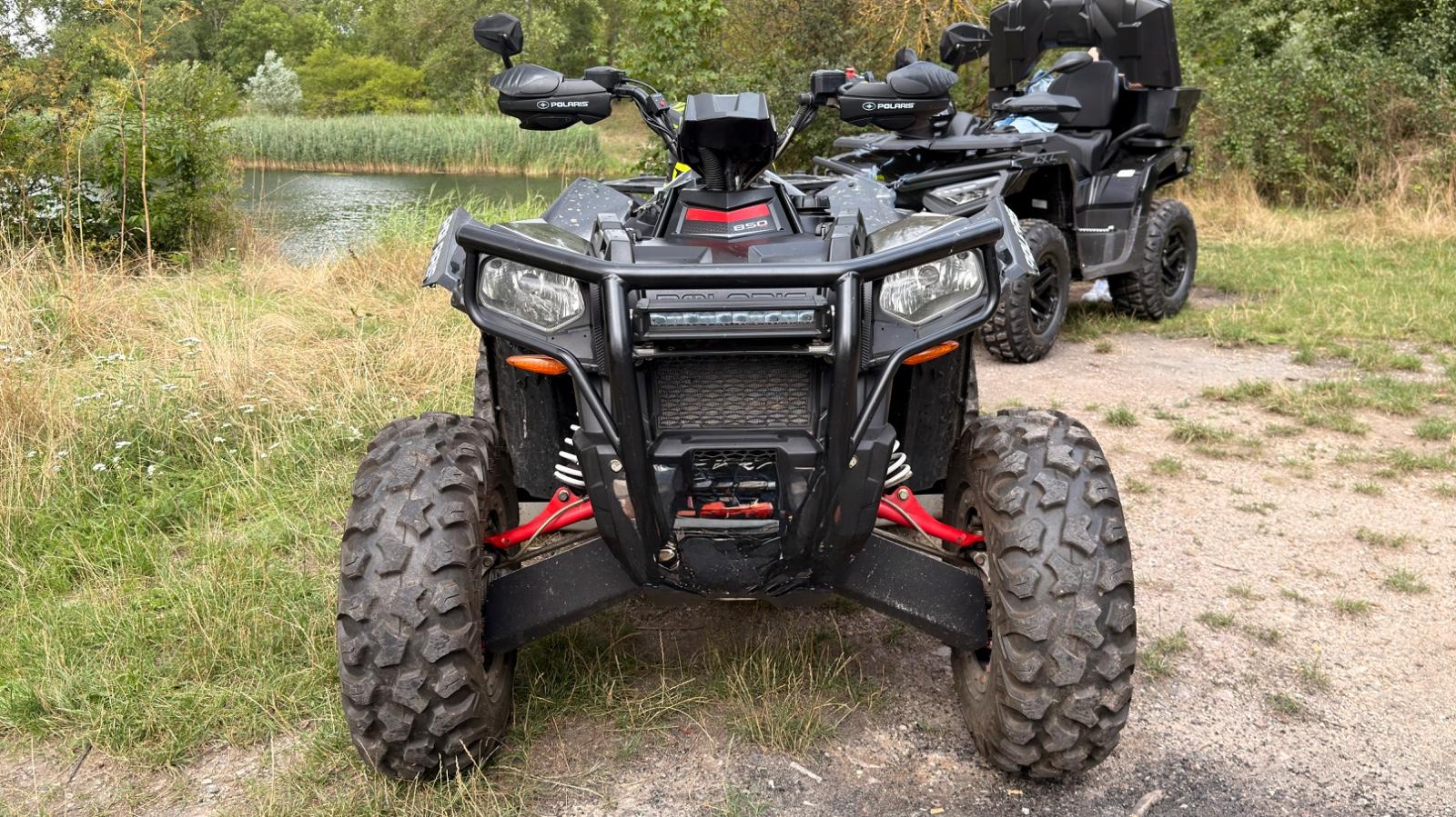 Polaris Scrambler 2014 — interior