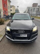 Audi Q7 S-Line Baujahr 2012 - Audi Q7 aus 2012 mit Diesel-Antrieb