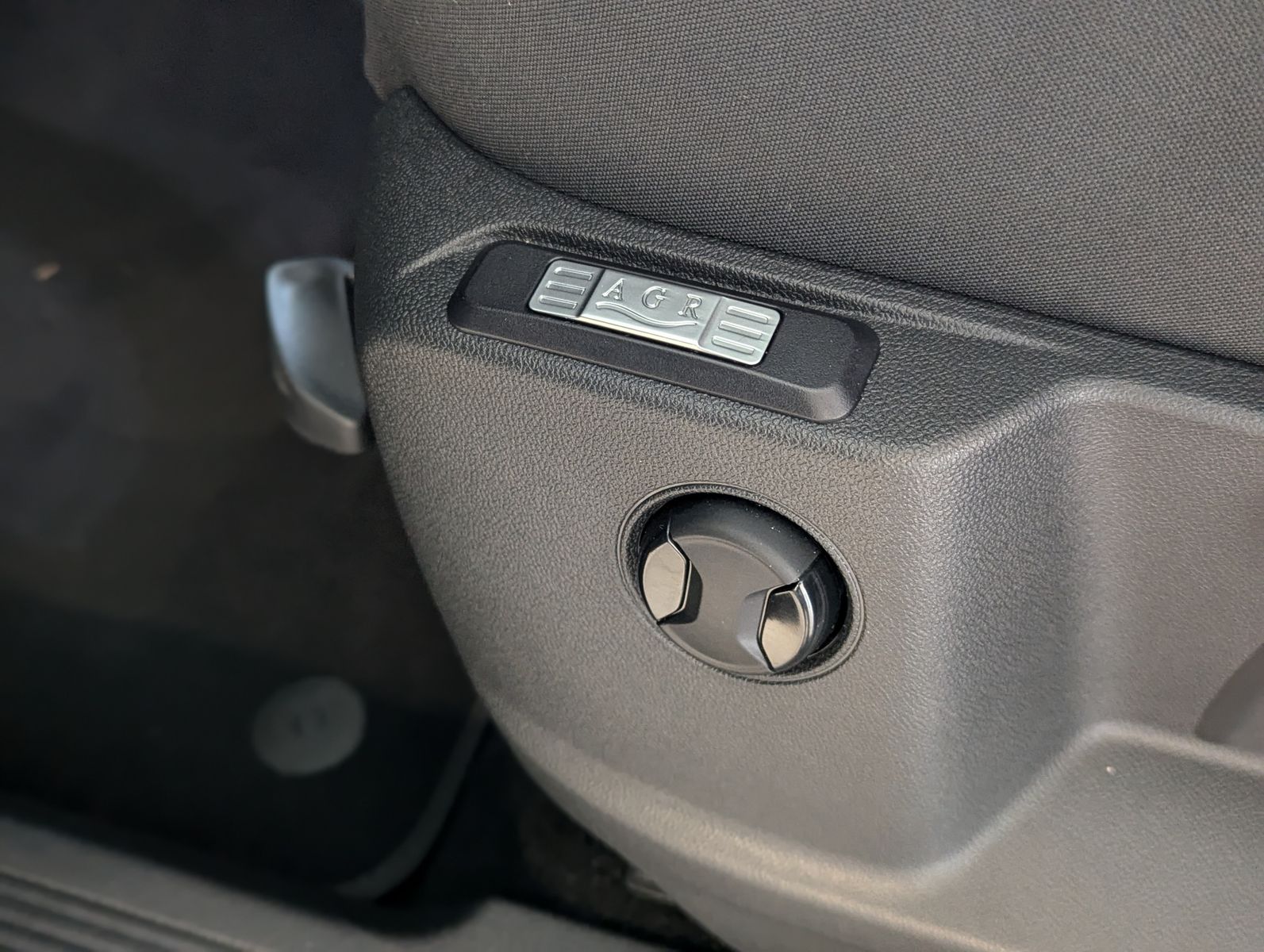 FORD Tourneo Connect L2 Titaniu 7-Sitz Bi-LED Cam AHK - Image 22
