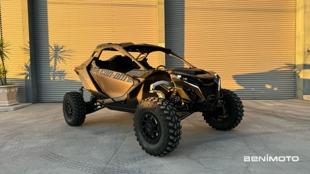 Can-Am Maverick R  X RS DCT