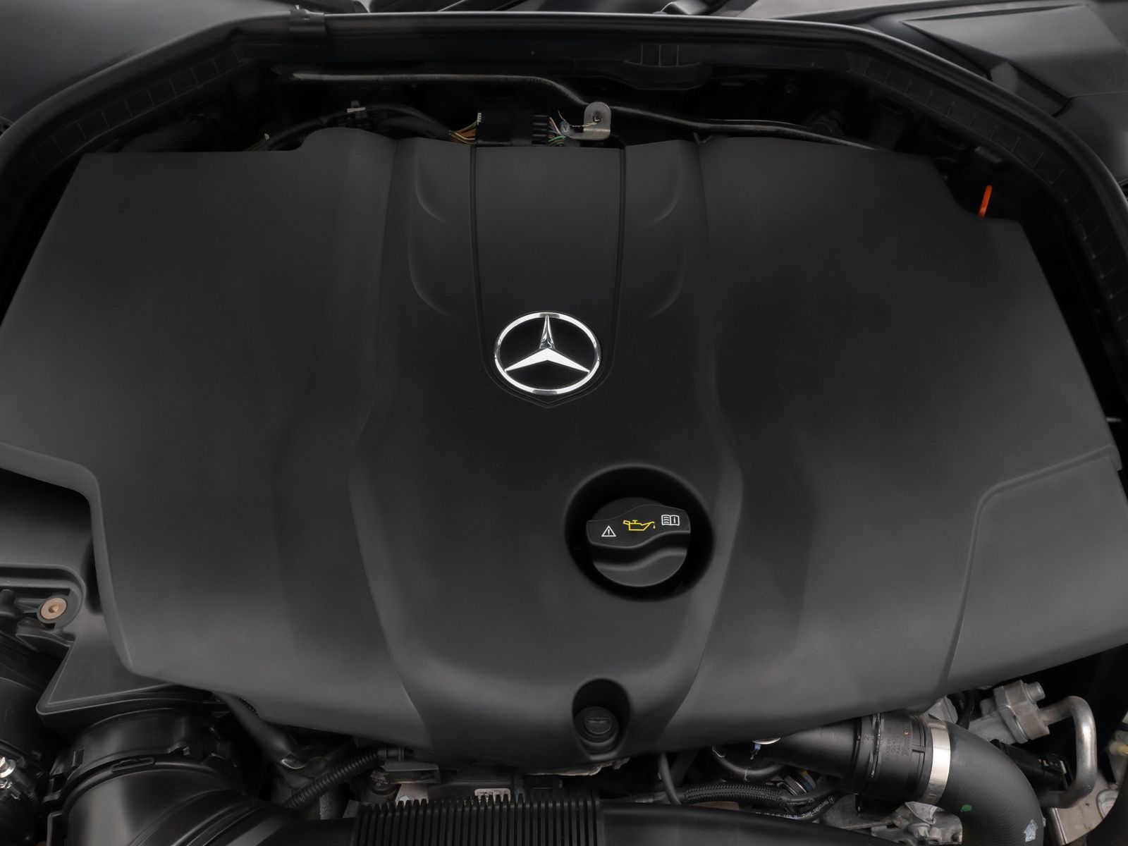 Fahrzeugabbildung Mercedes-Benz C 250 BlueTec PDC AHK Tempomat HiFi LED Businnes