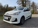 Hyundai i10 1.2 Passion Automatik, 8-fach bereift
