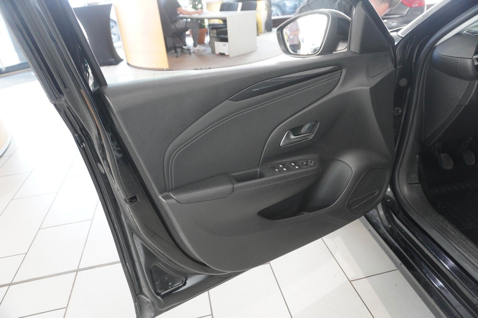 Fahrzeugabbildung Opel Corsa F 1.5D ELEGANCE NAVI/LED/KAMERA/SH/VIRTU.
