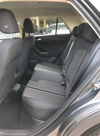 Volkswagen T-Roc - 10