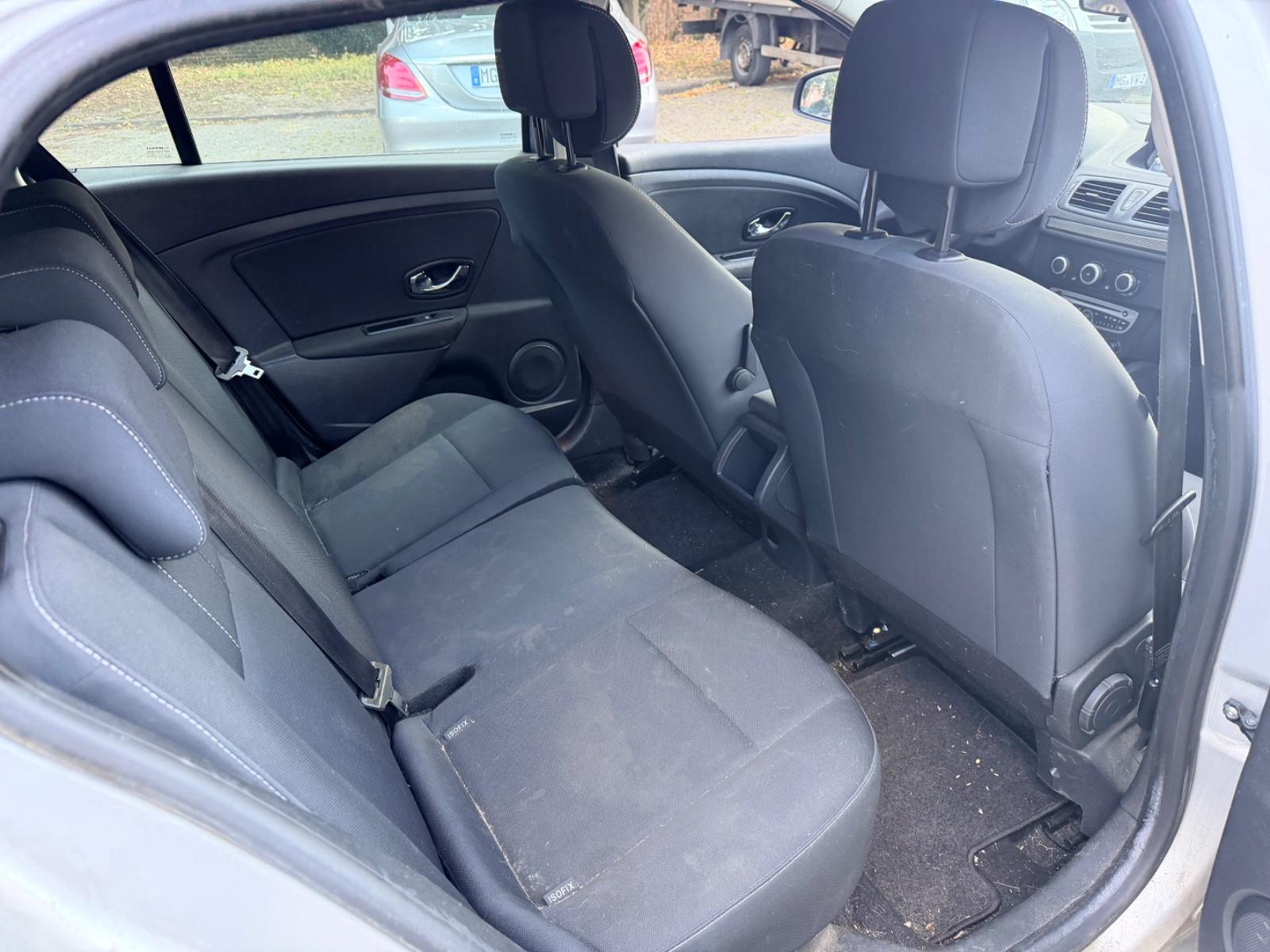 Renault Megane 2012 — photo 12