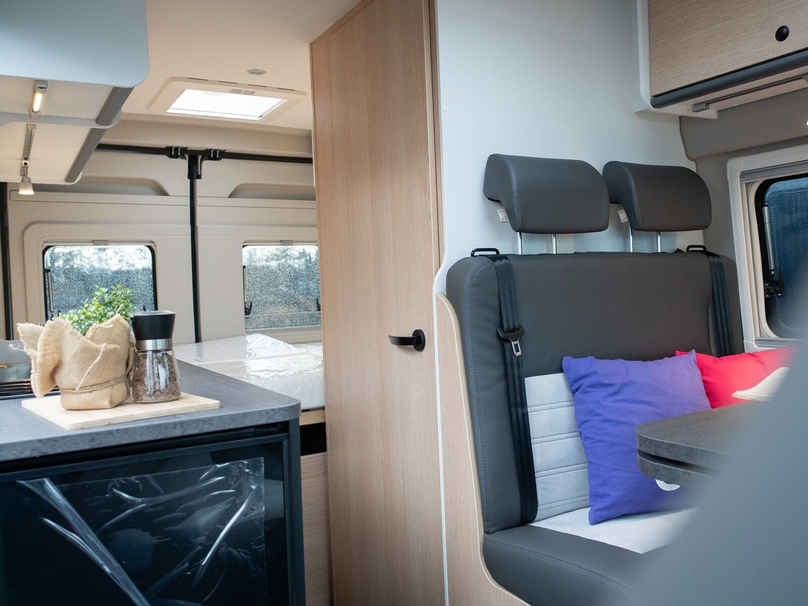 Fahrzeugabbildung Sunlight Adventure Cliff 540 Rahmenfenster, Dieselheizung