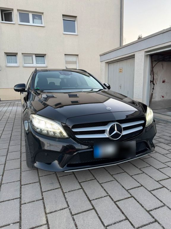 Image of Mercedes-Benz C 220