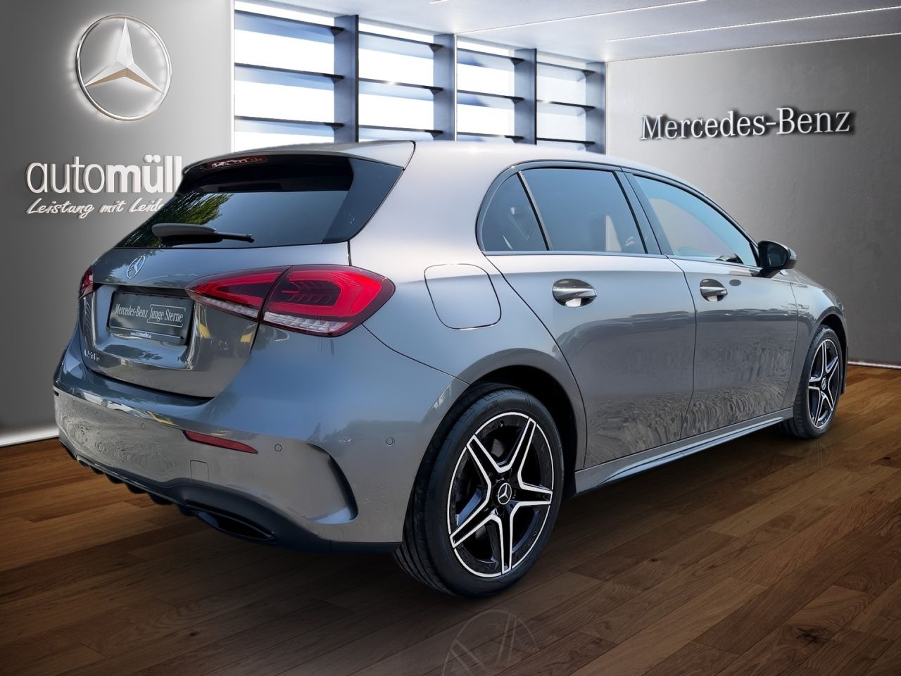 Fahrzeugabbildung Mercedes-Benz A 250 e AMG+PANO+NIGHT+STNHZ+DIS+MULTIB+BUR+SHZ