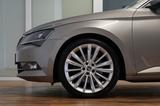Skoda Superb Combi 2.0 TDI Style 4X4|BI-XENON|PANO|AHK - Skoda Superb mit Schiebedach