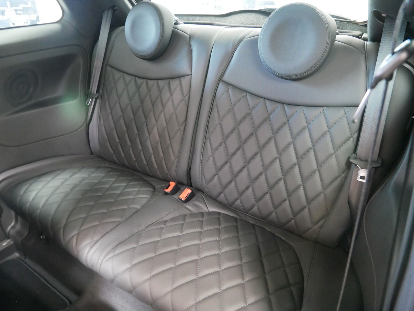 Fahrzeugabbildung Abarth 595 1.4 T-Jet Sammlerbesitz! Schutzfolie! Leder!