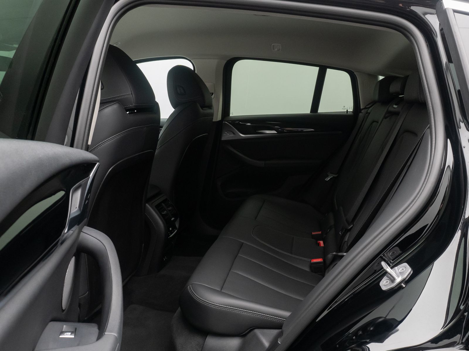 Fahrzeugabbildung BMW X4 xD20i 360&deg; DAB CockpitPlus WLAN LED M Sport