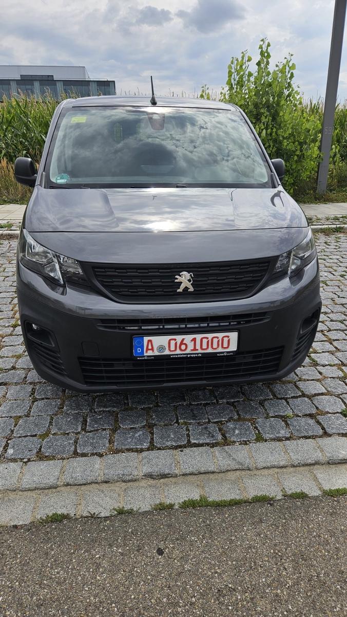 Peugeot Partner Premium L1 Klima SHZ PDC