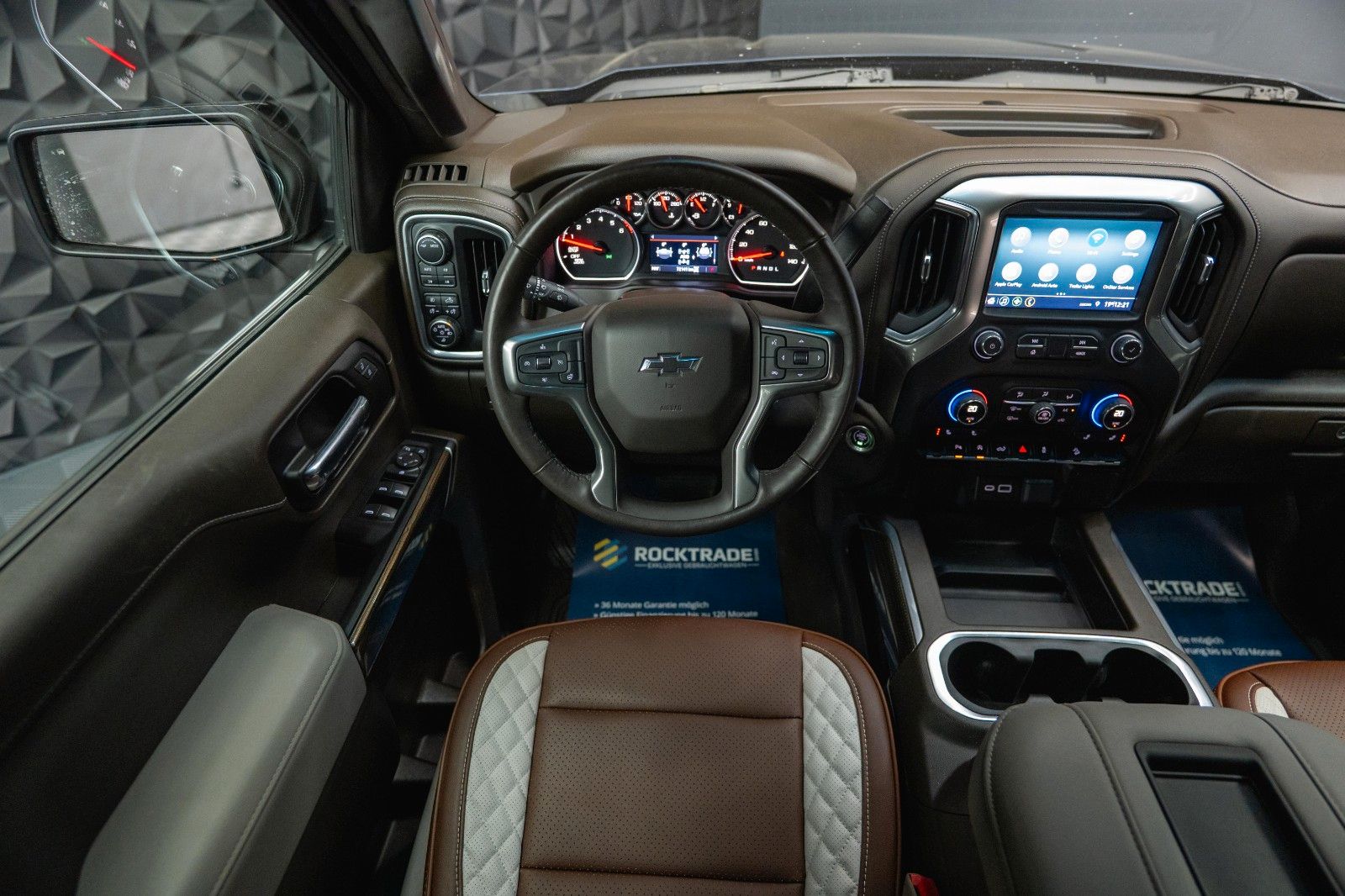 Fahrzeugabbildung Chevrolet Silverado 5.3L V8 4x4 RST Limited ZZ1 NightPaket