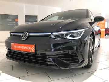Volkswagen Golf VIII R Lim. 4M 2.0 TSI DSG ACC LED 1.HAND