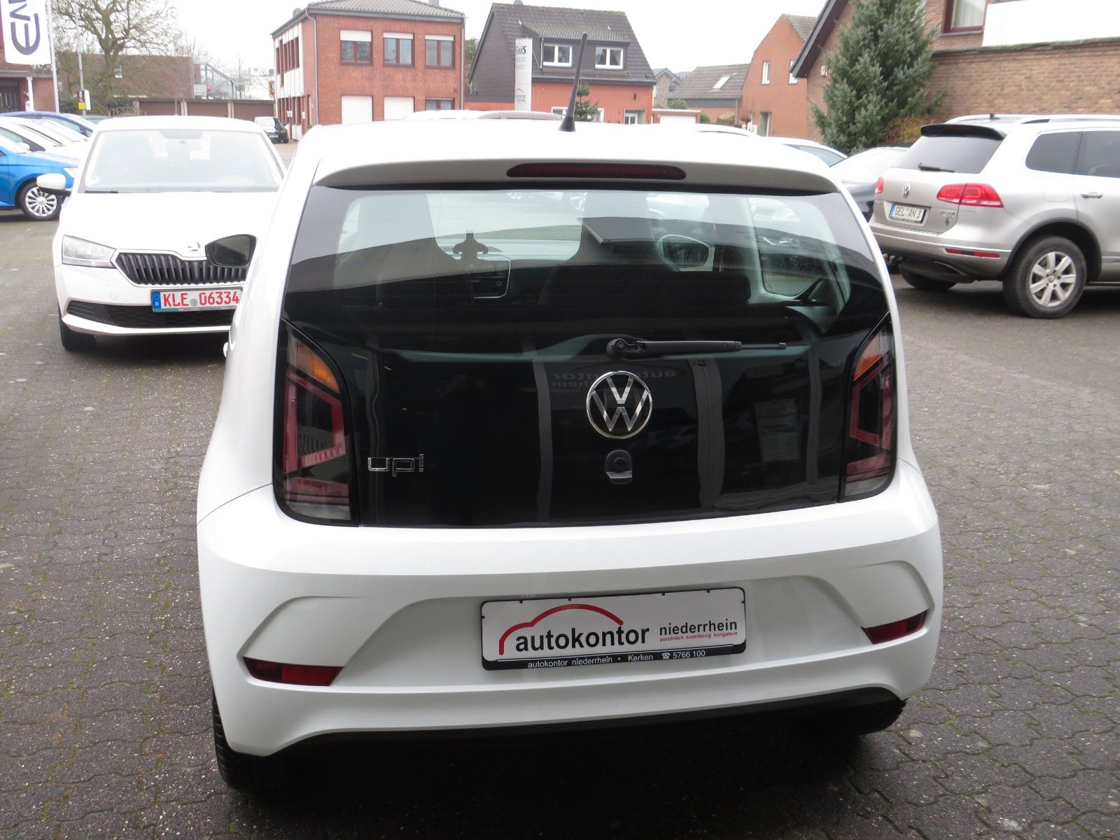 Fahrzeugabbildung Volkswagen up! GJ-REIFEN ASSISTENT-PAKET  MAPS&MORE 1.HD