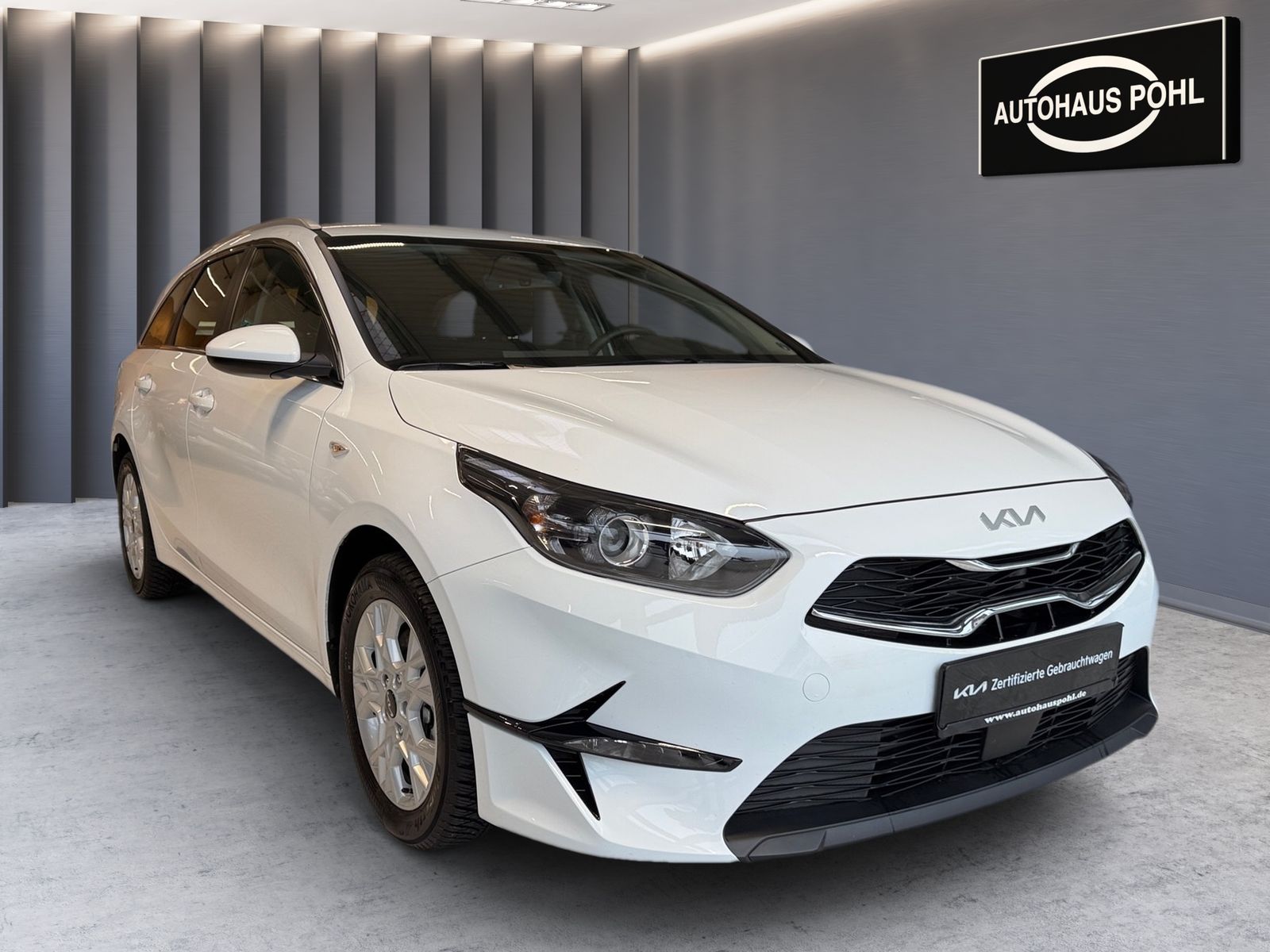 Fahrzeugabbildung Kia CEED_SW 1.5T 140 DCT7 VIS KOMF+ (NAV)