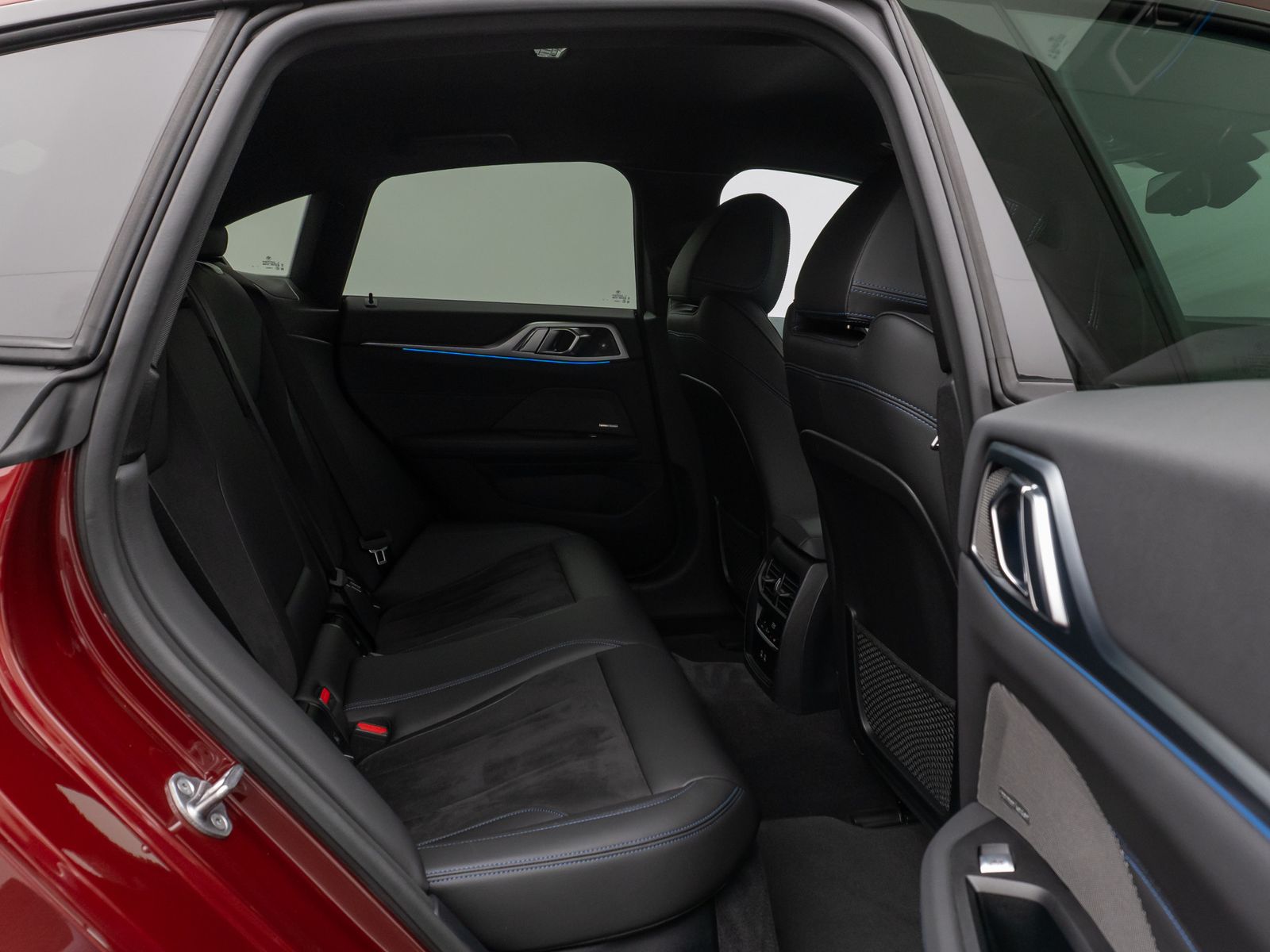 Fahrzeugabbildung BMW i4 eD40 M Sport 360°DAB H/K Komfort Alarm 19Zoll