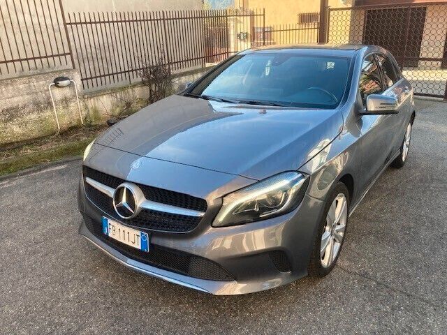 Mercedes-Benz Mercedes-benz A 180 A 180 d Automatic