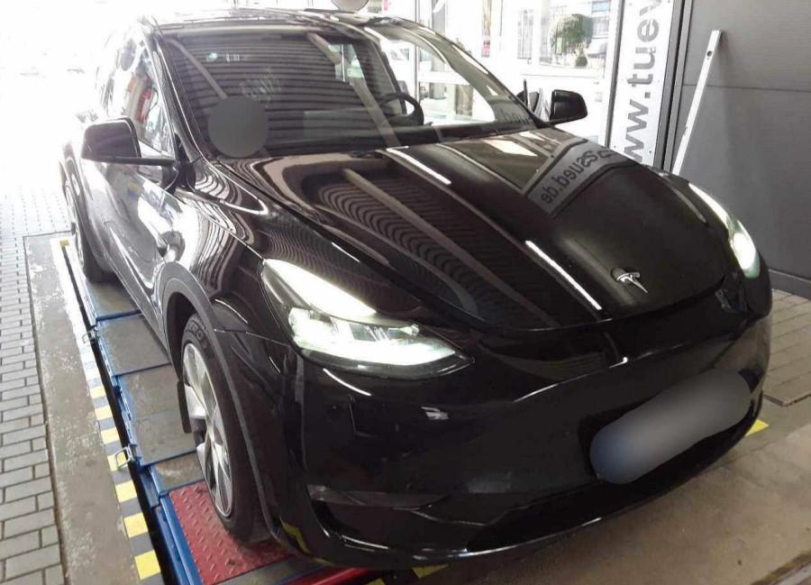 Tesla Model Y Long Range Dual AWD*Ryzen*Berlin