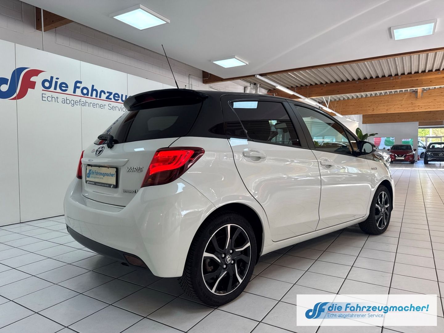 Fahrzeugabbildung Toyota Yaris Style Hybrid Mehrzonenklima DAB SHZ Keyles